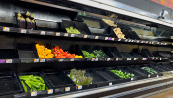 supermarkt lege schappen