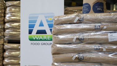 Zakken melkpoeder van Royal A-Ware Food Group
