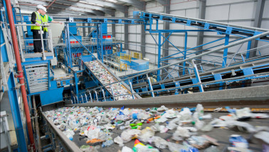 Plastic recyclingproces, sorteren en verwerken van recyclebare kunststoffen