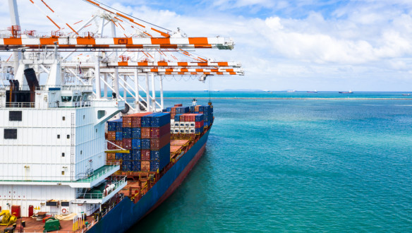 transport logistiek containers vrachtschip